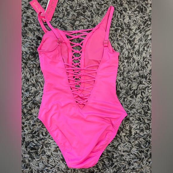 Isle Lattice One-Piece Swimsuit- NWT - Lilly Pulitzer 🔥🔥🔥 - Picture 13 of 15
